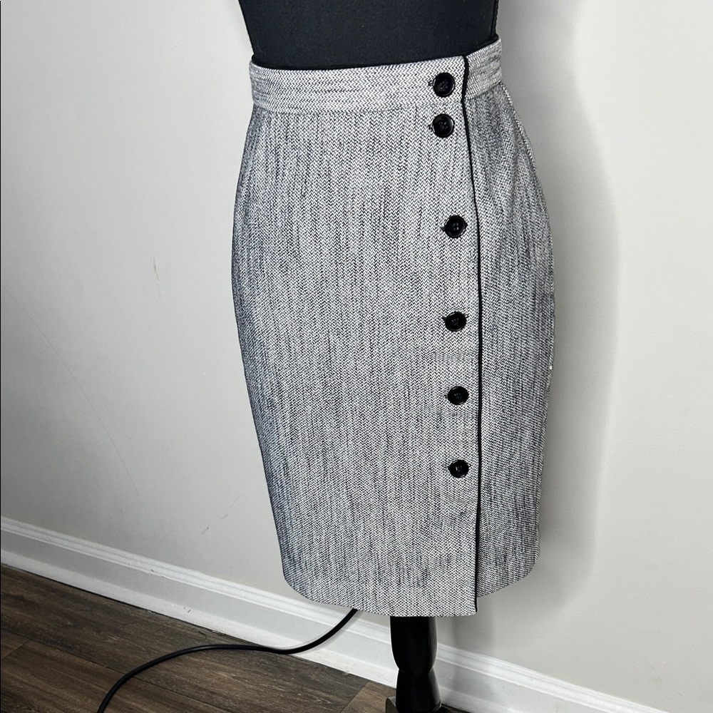 H&M Black and Gray Pencil Skirt
